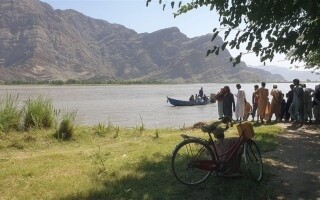 По меньшей мере 20 человек погибли после того, как лодка затонула на востоке Афганистана